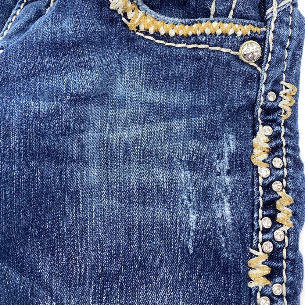 Rock Revival Jeans - Picture 5 of 8